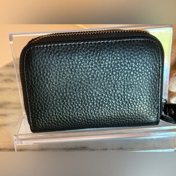 NWOT Ciephia Women’s Black RFID Leather Wallet Credit Card Slips Two Zip Closure - Picture 3 of 12